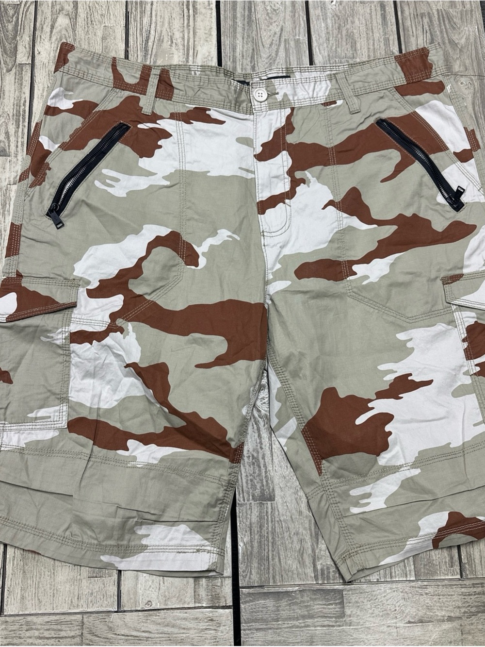 NWT Vintage Y2K Sean John Cargo Shorts Mens 40 Camouflage Hip Hop Baggy Skater